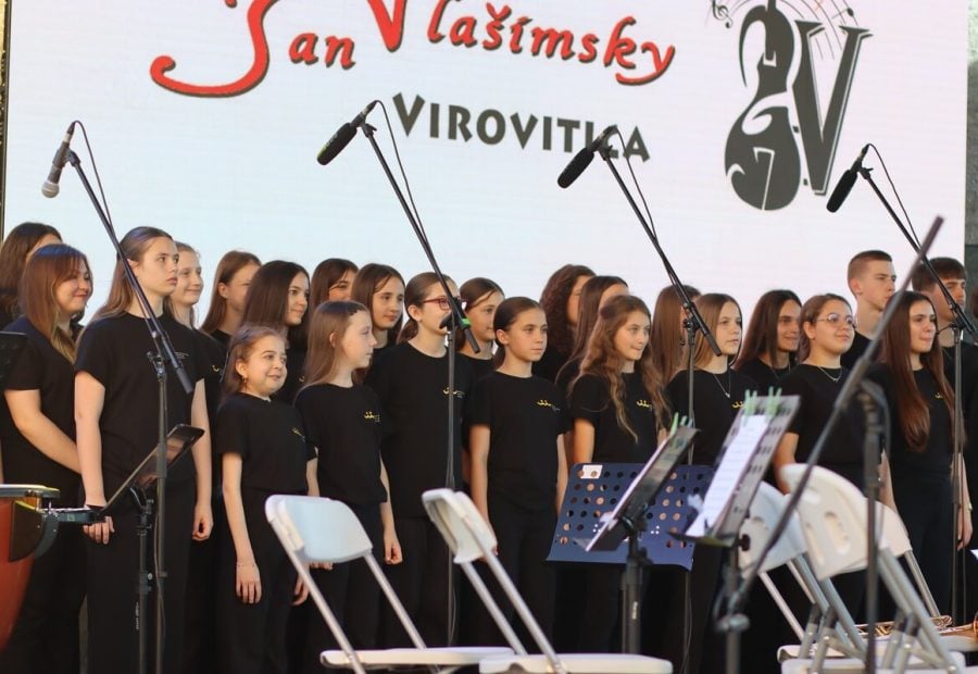 Virovitica 2026. - zbor Umjetničke škole Poreč